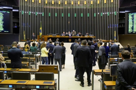 Cmara aprova projeto que obriga planos de sade a cobrir tratamentos fora do rol da ANS