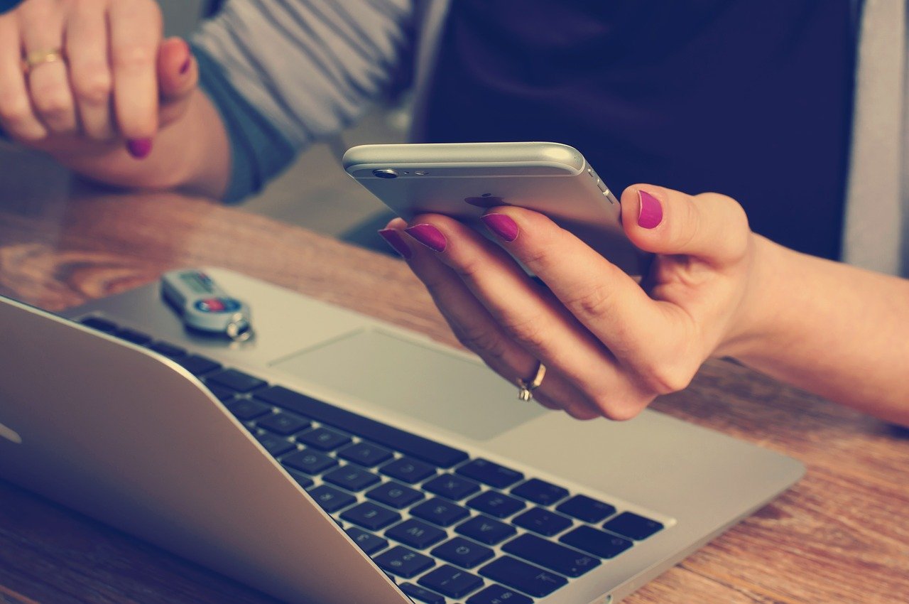 Na tecnologia, na liderana, na poltica:  falta representatividade das mulheres