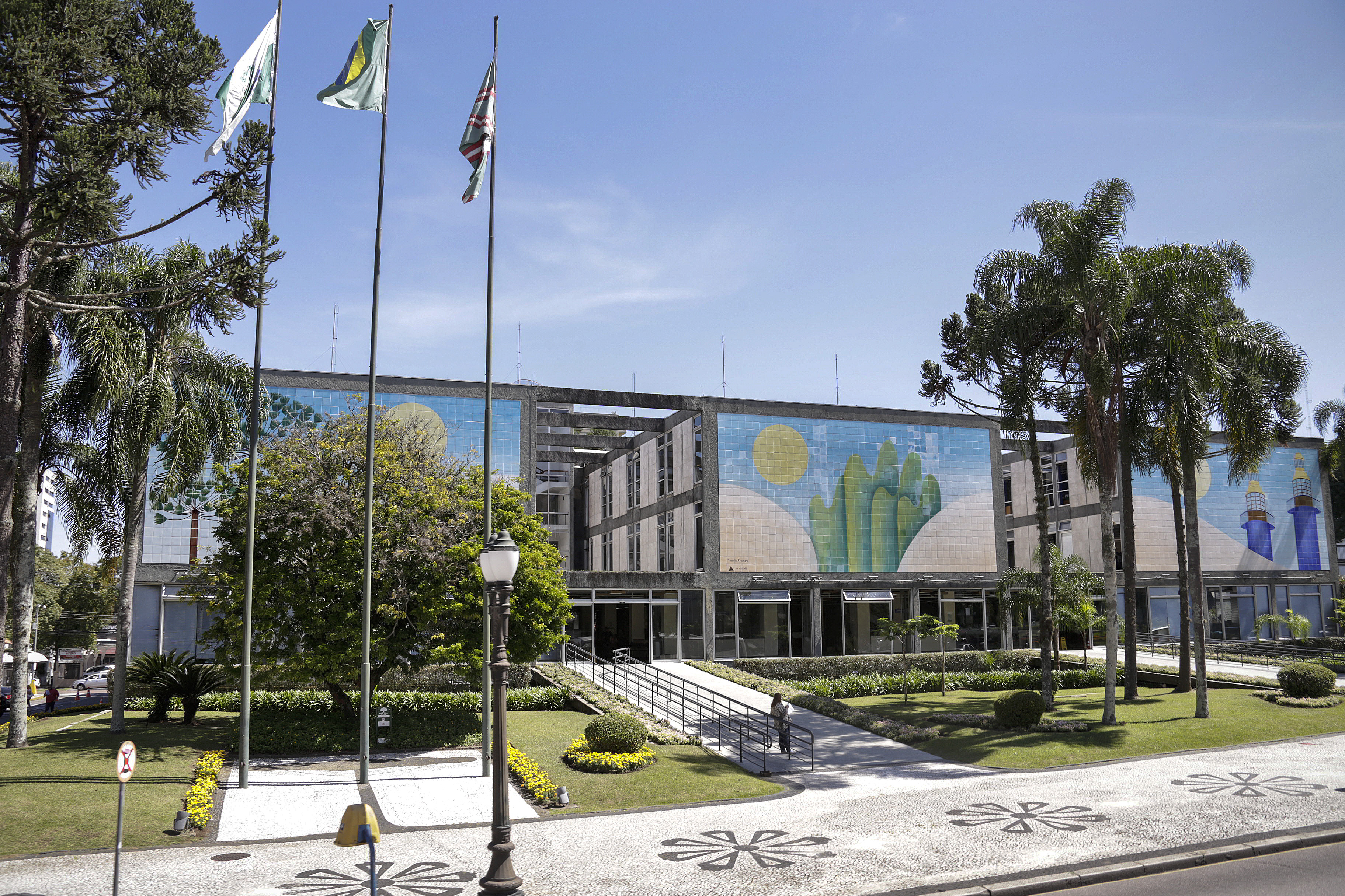 Covid: Curitiba prorroga bandeira amarela por mais sete dias